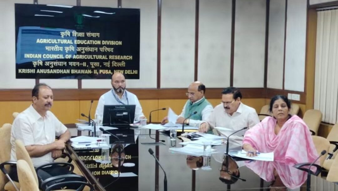 कृषि शिक्षा में नया अध्याय, प्राकृतिक खेती पर फोकस!